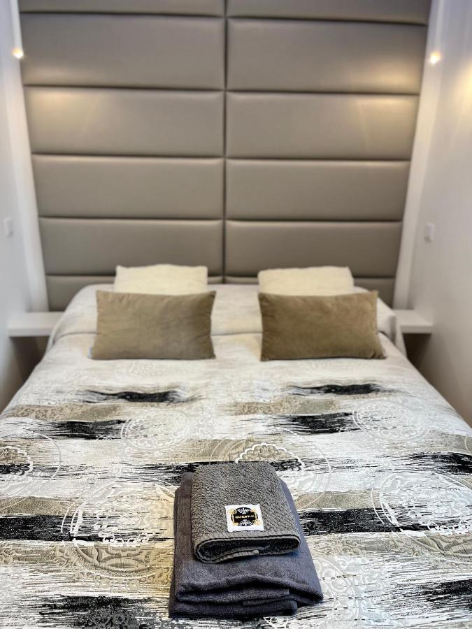 Guest-k Peretto Netfix-balcon-free Parking *